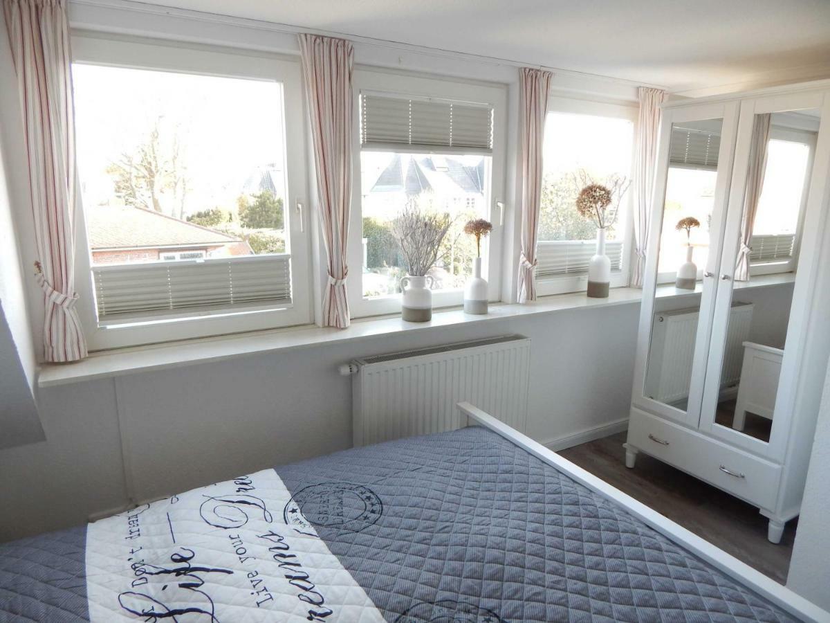 Haus Smeelwai 21 Holiday home Westerland